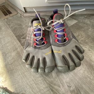 Vibram five fingers shoes